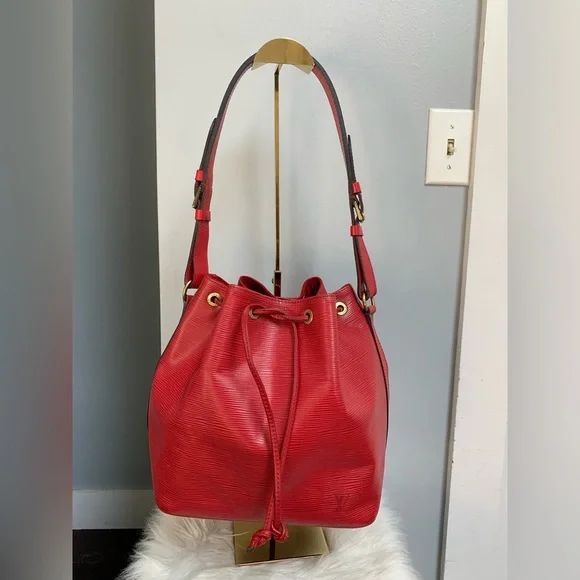 ❌SOLD❌1996 authentic red Epi leather Petit Noe bucket bag - Picture 4 of 17